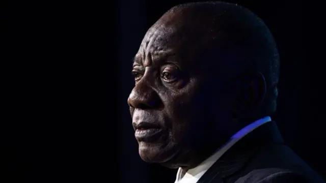 Gros plan du président Cyril Ramaphosa