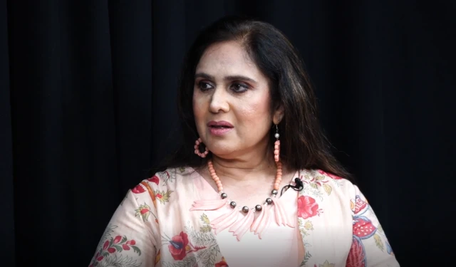 मीनाक्षी शेषाद्रि