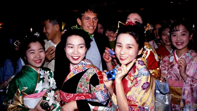 علاقه شدید هواداران به لینهکر، به عنوان یکی از ستارههای جدید جی لیگ