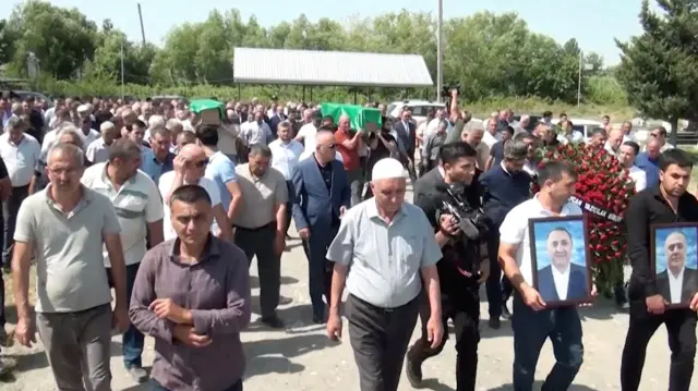 Загибель братів Сафарових сколихнула Азербайджан Загибель братів Сафарових сколихнула Азербайджан