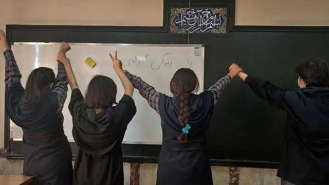 دانش آموزان ایرانی