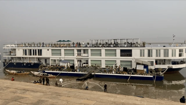 গঙ্গা ভিলাস