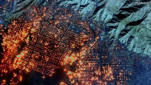 صورة بالأقمار الاصطناعية للحرائق