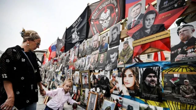 मॉस्कोमधील वॅगनरचे स्मारक.