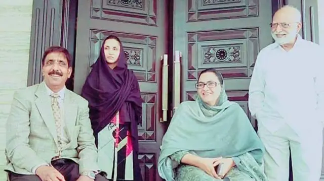 ਮੁਹੰਮਦ ਮੁਸਤਫ਼ਾ ਅਤੇ ਰਜ਼ੀਆ ਸੁਲਤਾਨਾ 