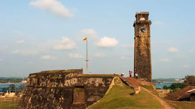 காலிக் கோட்டையின் பின்னணி என்ன?