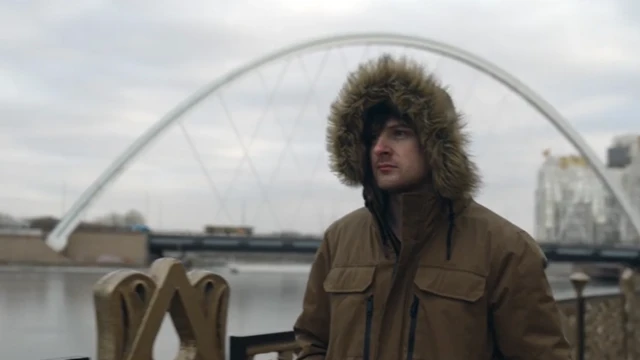 Korobovun sözlərinə görə, hərbi xidmətdən məyus olsa da, ordudan tərxis olunmağa cəhd etməyib, zabitlər üçün bu çox çətindir və o bunu sınamağa belə çalışmayıb.