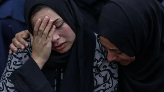 இஸ்ரேல்: லெபனானில் ஏற்பட்ட போர் நிறுத்தம், காஸாவில் ஏற்படாதது ஏன்?