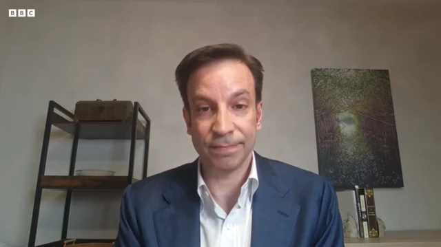 اریک اسلاوین، سردبیر روزنامه «استارز اند استرایپس»، پس از برکناری با بی‌بی‌سی گفتگو کرد؛ شنبه ۲۲ اوت ۲۰۲۶