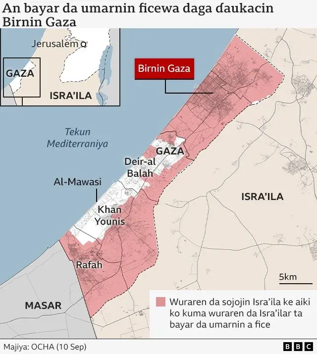 Map of Israel and Gaza showin newly designated 'humanitarian area' in yellow and an IDF designated 'dangerous combat zone' 