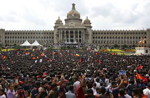 બીબીસી ગુજરાતી બેંગલુરુ આરસીબી ચિન્નાસ્વામી સ્ટેડિયમ ભાગદોડ ધક્કામુક્કી નાસભાગ ક્રિકેટ આઇપીએલ