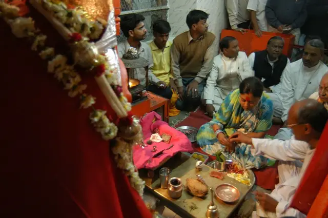 नियमित रूप से पूजा-पाठ करती हैं वसुंधरा राजे सिंधिया