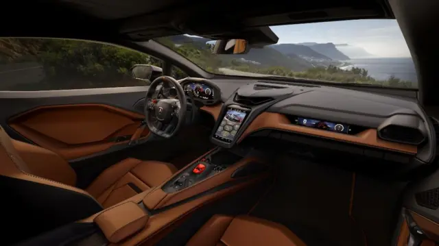 لامبورگینی می‌گوید اتاق مدل تمراریو از مدل قبلی کارخانه جادار تر است