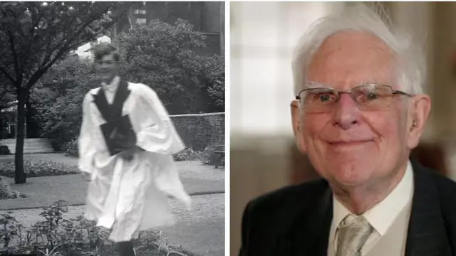 Gavin Ross merupakan seorang pelajar Sekolah Westminster yang mengiringi Ratu baru dengan teriakan bahasa latin