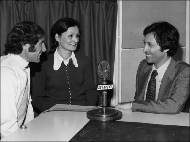 Dönemin TRT Genel Müdürü İsmail Cem İpekçi, BBC Türkçe'den Nevsal Baylas ve Sabih Aykoler'e mülakat veriyor. (26/06/1974)
