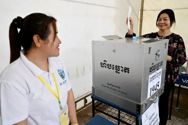 রবিবারে প্রায় 'একপাক্ষিক' নির্বাচনে বড় জয় পেয়েছে ক্ষমতাসীন সিপিপি 
