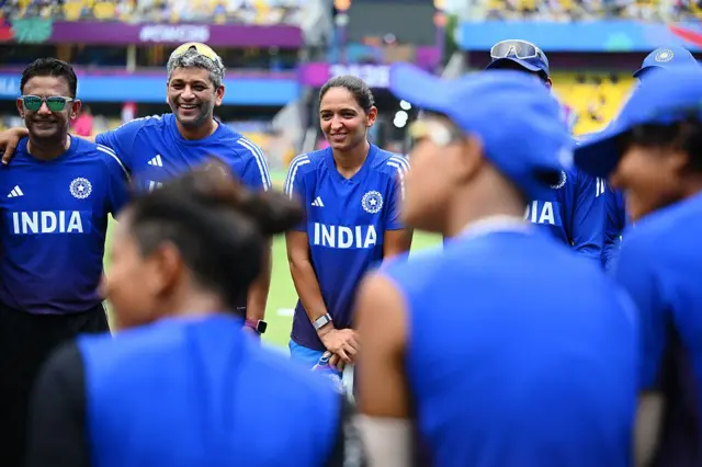Amol Muzumdar, Indian women's cricket team, Women's T20 World Cup, Cricket, બીબીસી ગુજરાતી, ICC મહિલા T20 વર્લ્ડકપ, ભારતીય ટીમના મુખ્ય કોચ અમોલ મજુમદાર