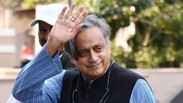 शशि थरूर