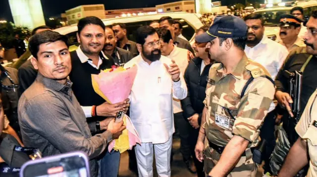 दावोसः एकनाथ शिंदे ज्या शहरात गेलेत ते इतकं महत्त्वाचं का आहे?