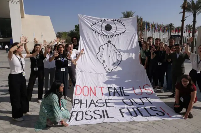 Professional chuqur tomoq blowjob onlayn