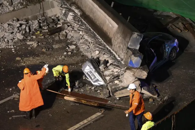 เหตุเกิดที่สะพานกลับรถ หรือจุดยูเทิร์นเกือกม้า ถนนพระราม 2 เมื่อวันที่ 31 ก.ค. 2565 