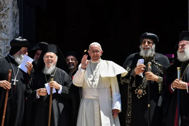 Le Pape François avec les leaders des autres communautés religieuses en Egypte
