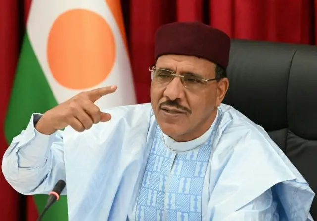 Mohamed Bazoum, le président déchu du Niger retenu par les autorités militaires