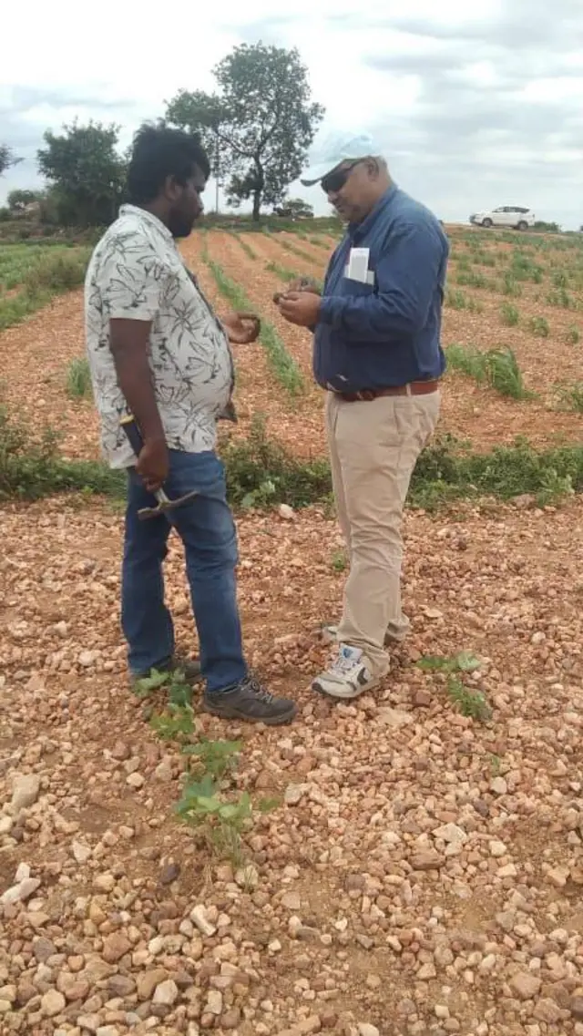 సుందర్ రాజు బృందం