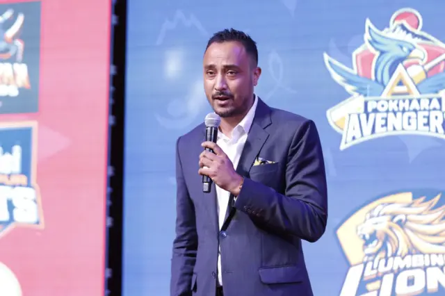 एनपीएलको अक्सनमा पारस खड्का