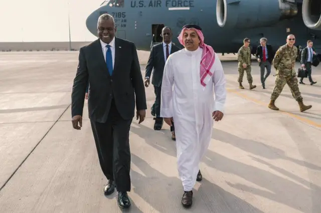 ኣብ ማእከላይ ምብራቕ ዑደት ዘካየደ ጸሓፊ ሎይድ ኣውስቲን ኣብ ቐጠር