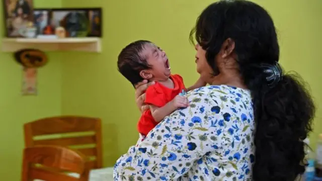 ਮਾਂ ਅਤੇ ਬੱਚਾ 