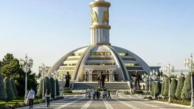 Bobo va nabira ortasidagi insest, shafqatsiz jinsiy aloqa