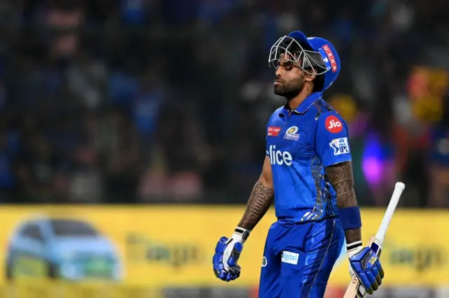 மும்பை இந்தியன்ஸ் திரில் வெற்றி