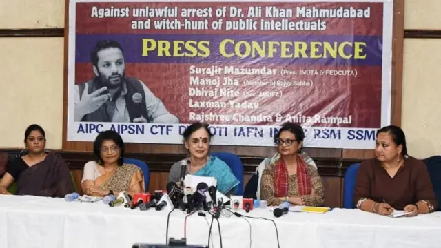 20 मे रोजी दिल्लीत अली खान महमुदाबाद यांच्या अटकेविरोधात पत्रकार परिषद आयोजित करण्यात आली होती.