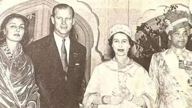 எமர்ஜென்சி வரலாறு, இந்திரா காந்தி, இரண்டு ராணிகள் 