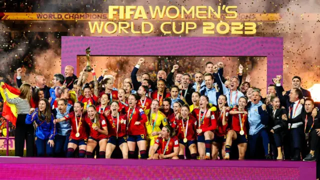 အင်္ဂလန်ခြင်္သေ့မတွေကို အနိုင်ယူပြီး အမျိုးသမီးကမ္ဘာ့ဖလား ဆုကို စပိန်အသင်းက အနိုင်ရဗိုလ်စွဲ