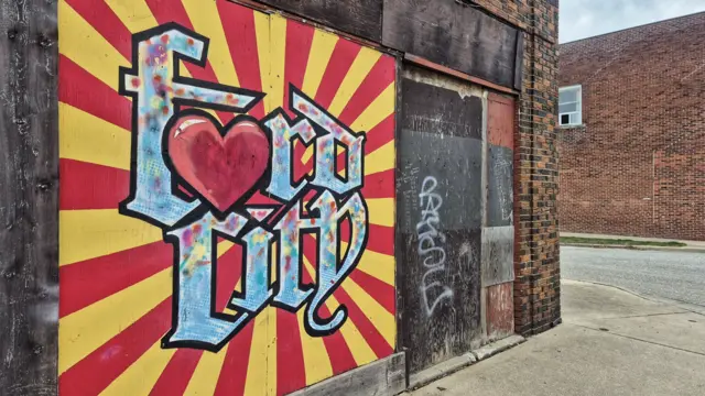 Graffiti saying 'Ford City' in Windsor
