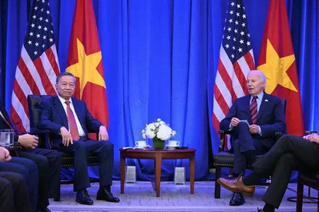 Tháng 9/2024, Tổng Bí thư Tô Lâm cùng đoàn đại biểu cấp cao Việt Nam có chuyến công tác tham dự Hội nghị Thượng đỉnh Tương lai, Đại hội đồng Liên Hợp Quốc Khóa 79 và làm việc tại Mỹ Tháng 9/2024, Tổng Bí thư Tô Lâm cùng đoàn đại biểu cấp cao Việt Nam có chuyến công tác tham dự Hội nghị Thượng đỉnh Tương lai, Đại hội đồng Liên Hợp Quốc Khóa 79 và làm việc tại Mỹ