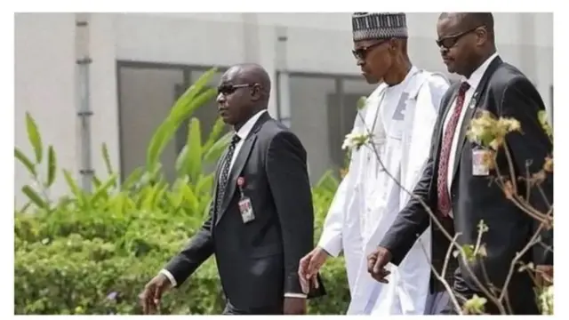 Hotunan Buhari lokacin da yake jinya.