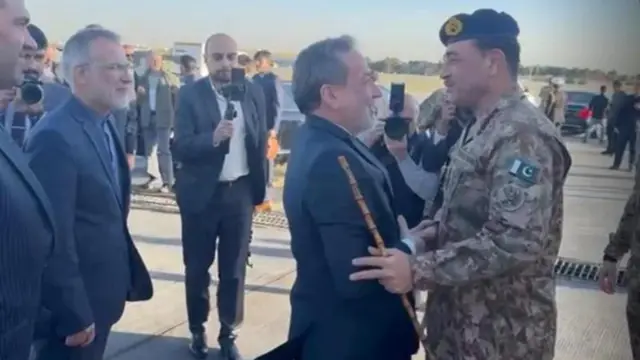 ईरान के विदेश मंत्री अब्बास अराग़ची ने आसिम मुनीर का का स्वागत किया है