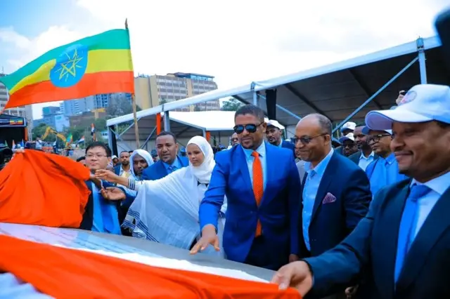 Sirna dhagaa bu'uuraa kaahuu