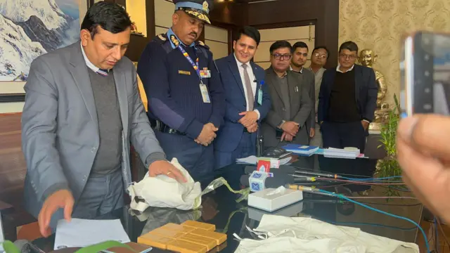 तस्करी भएर नेपाल आएको सुन