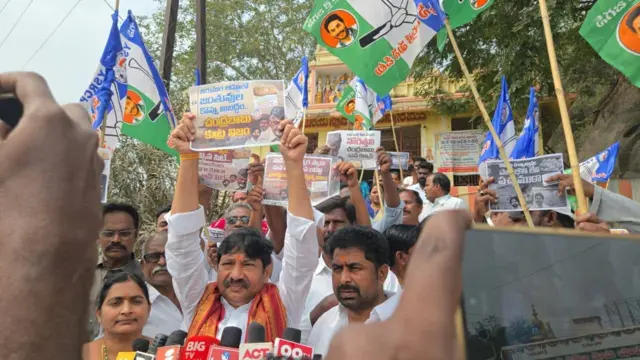 జోగి రమేష్, అంబటి రాంబాబు, తెలుగు దేశం పార్టీ, వైసీపీ