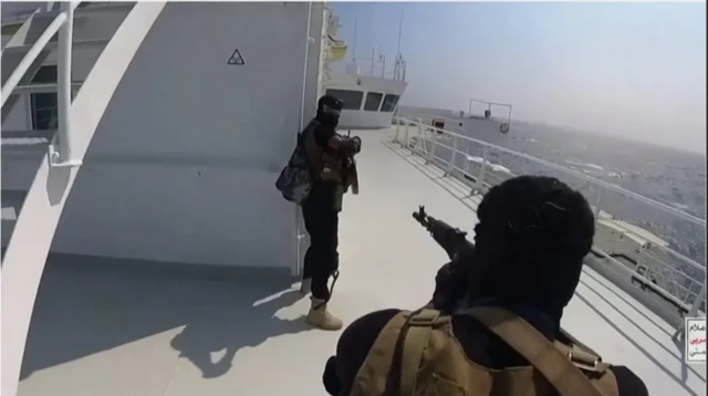 વેપાર, ભાવનગર, અલંગ, હૂતી વિદ્રોહી, લાલ સાગર, ગુજરાત અર્થતંત્ર, બીબીસી ગુજરાતી
