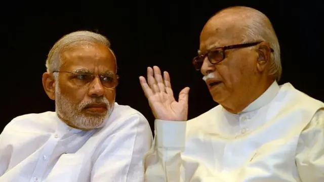 मोदी अडवाणी