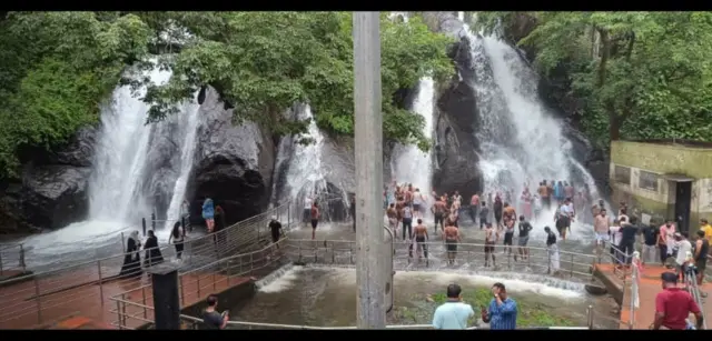 குற்றால அருவிகள்