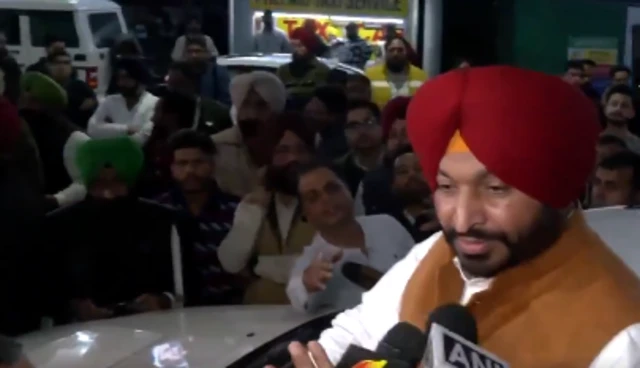 ਭਾਜਪਾ ਆਗੂ ਰਵਨੀਤ ਬਿੱਟੂ ਨੇ ਭਗਵੰਤ ਮਾਨ ਦੇ ਸਵਾਲਾਂ ’ਤੇ ਪ੍ਰਤੀਕਿਰਿਆ ਦਿੱਤੀ ਹੈ