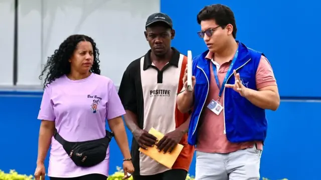 Ronny Medina, Elisabeth Lajones y Fernando Bastías.