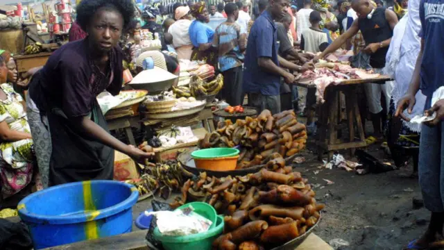 Aworan ẹni to n ta pọnmọ lọja