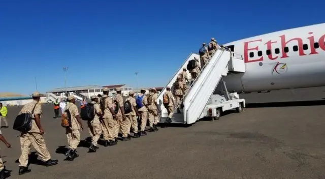 Sawir muujinaya jabhadda ONLF xilligii ay kusoo noqonaysay dalka Itoobiya iyaga oo kasoo kicitamayay Asmara 2018-kii. 